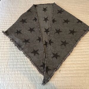 Star Gray Shawl-Francesca’s NWT